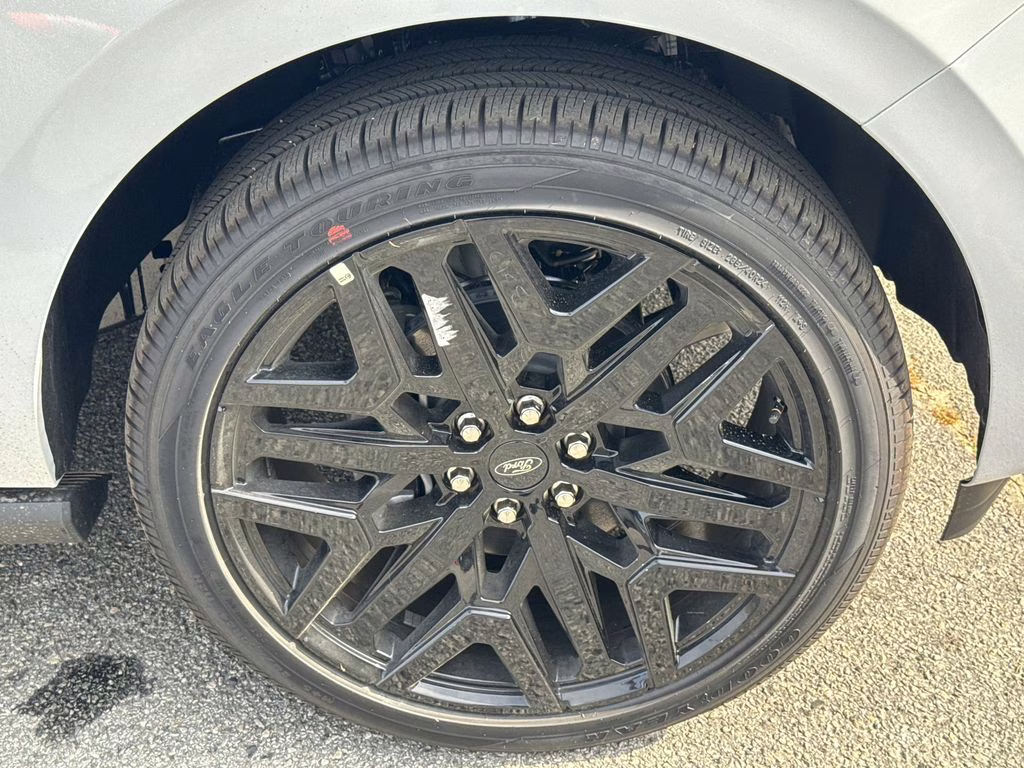 2026 Silver Metallic Ford Expedition Max Platinum 4X4 SUV