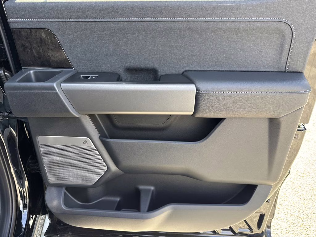 2026 Black Metallic Ford Super Duty F-250 SRW Lariat 4X4 Truck