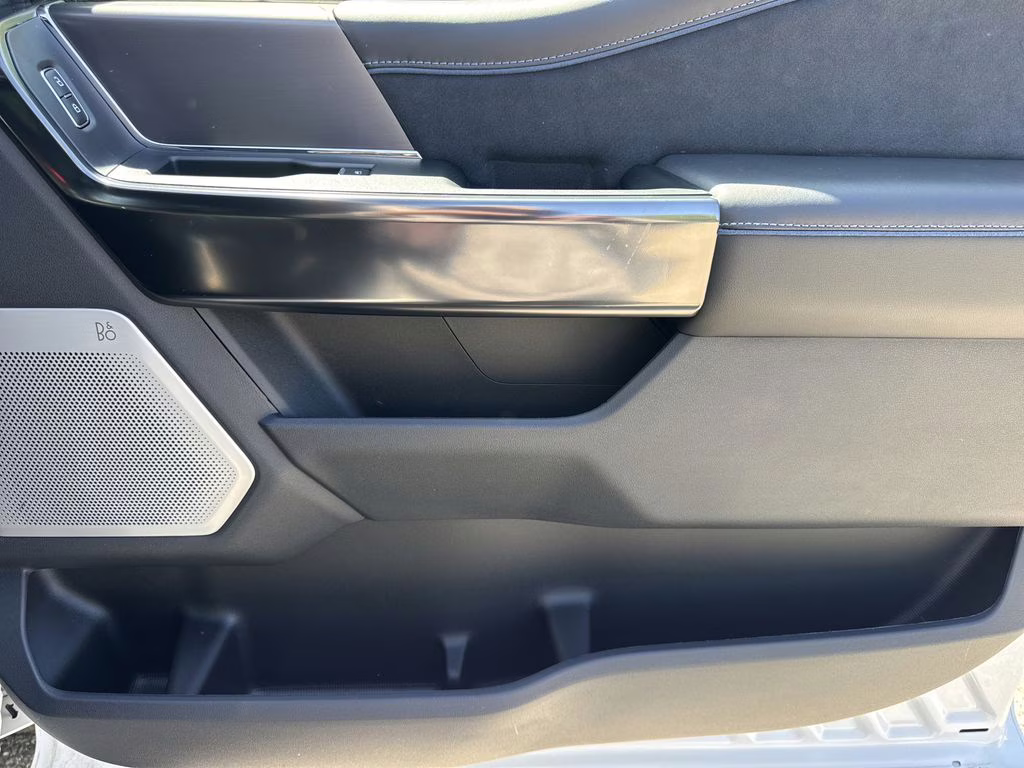 2026 White Metallic Ford Super Duty F-350 SRW Platinum 4X4 Truck