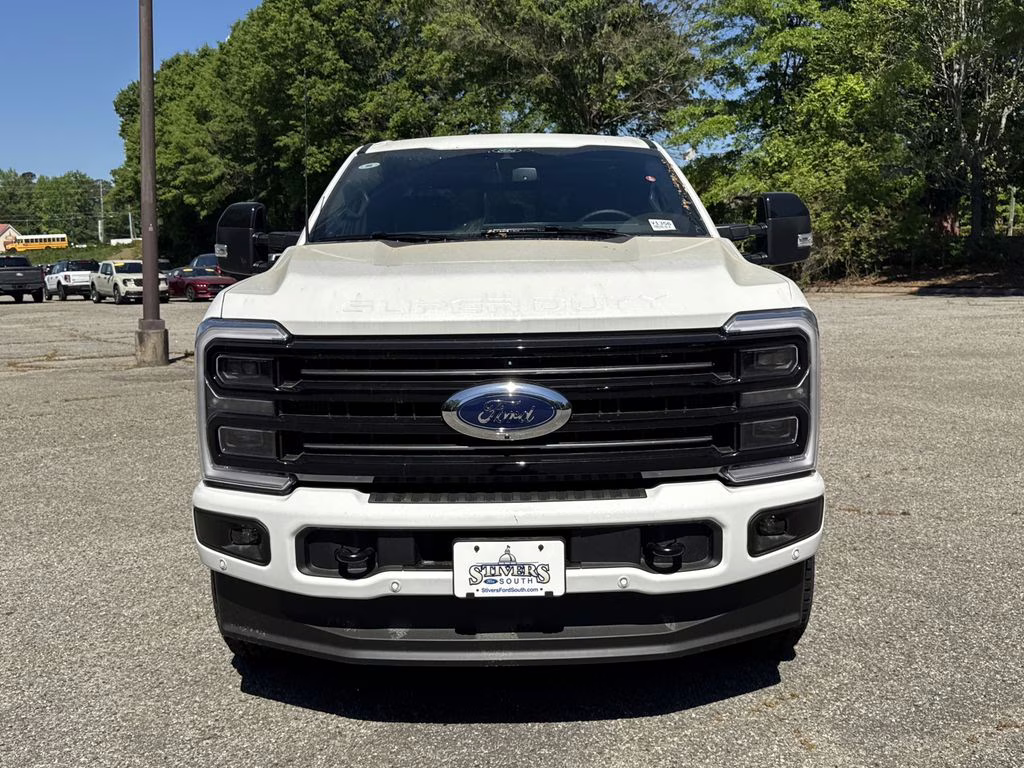 2026 White Metallic Ford Super Duty F-350 SRW Platinum 4X4 Truck