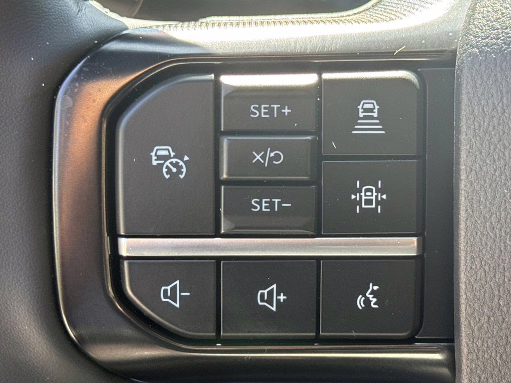 2026 White Metallic Ford Super Duty F-350 SRW Platinum 4X4 Truck