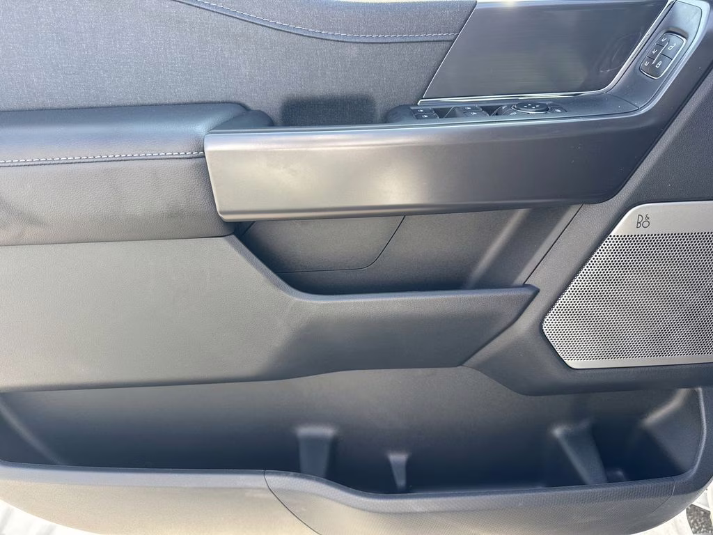 2026 Oxford White Ford F-150 Lariat 4X4 Truck