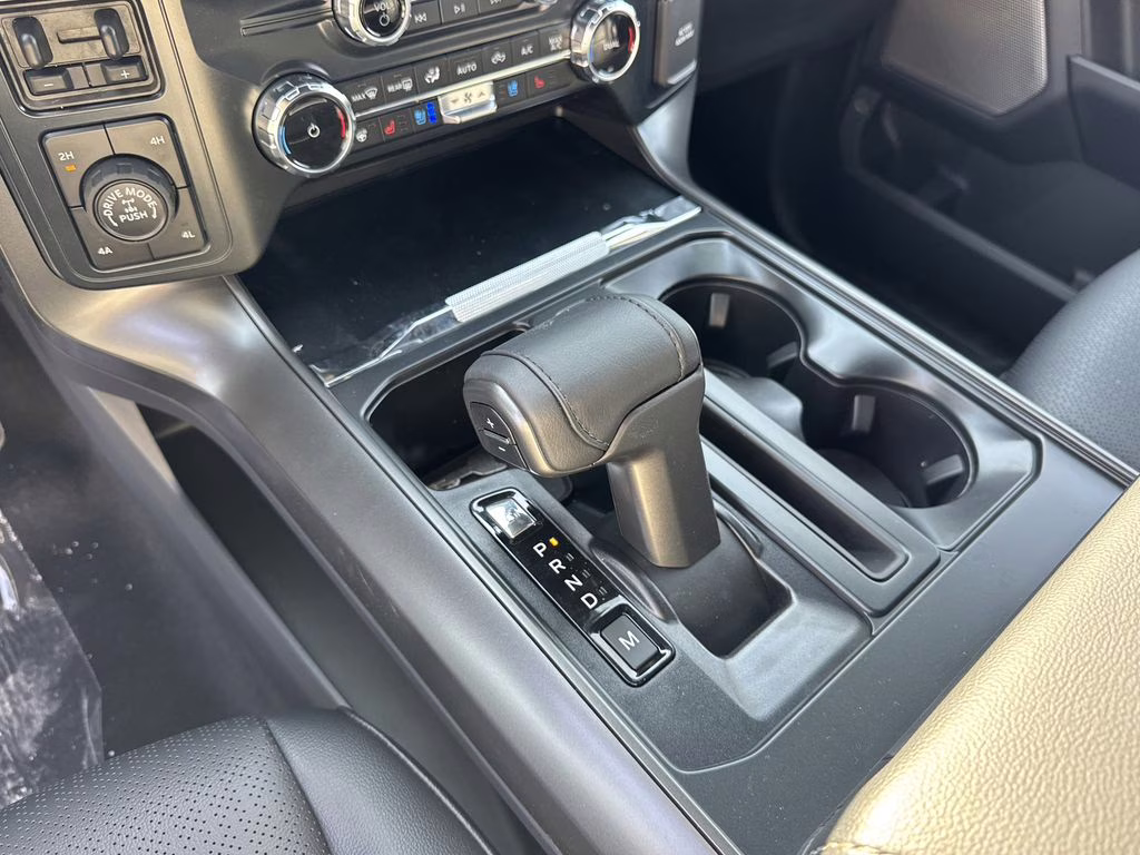 2026 Oxford White Ford F-150 Lariat 4X4 Truck