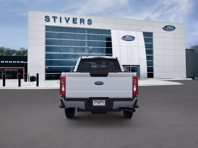 2026 Oxford White Ford Super Duty F-250 SRW XL 4X4 Truck