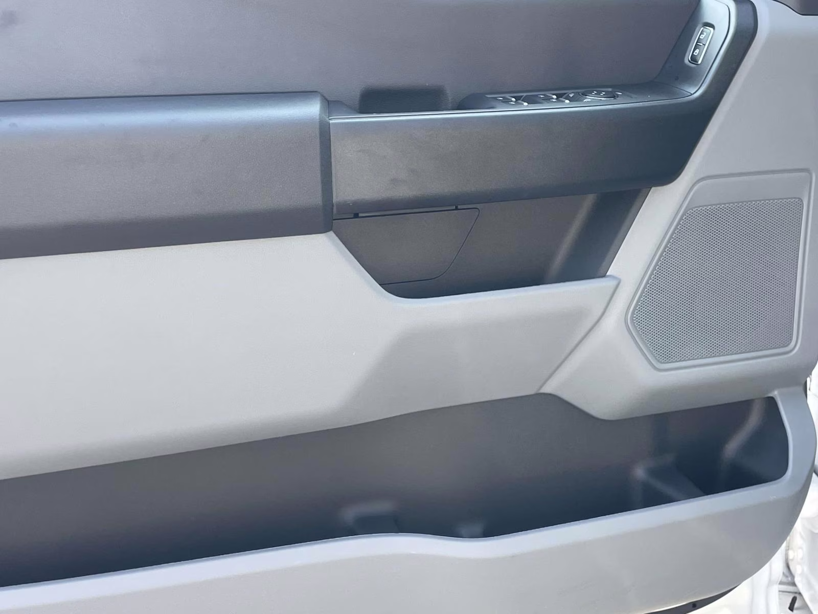 2026 Oxford White Ford Super Duty F-350 DRW XL 4X4 Truck