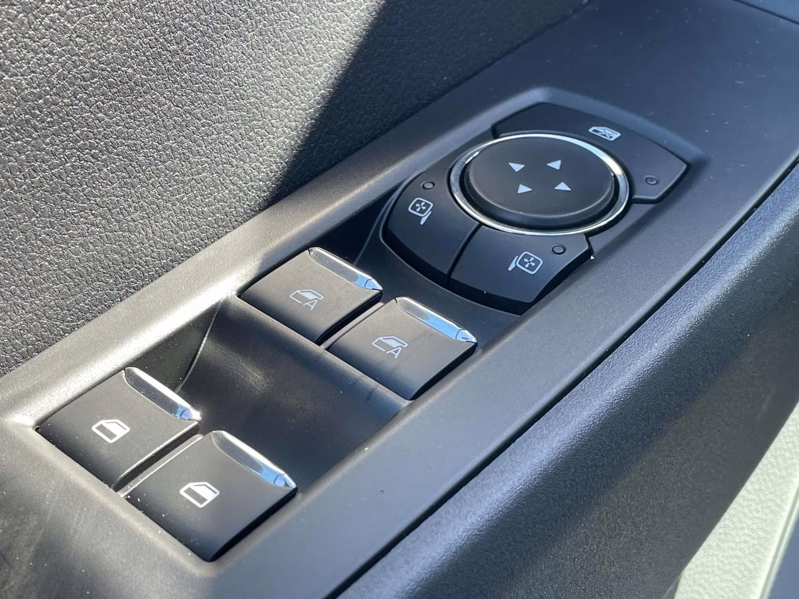 2026 Oxford White Ford Super Duty F-350 DRW XL 4X4 Truck