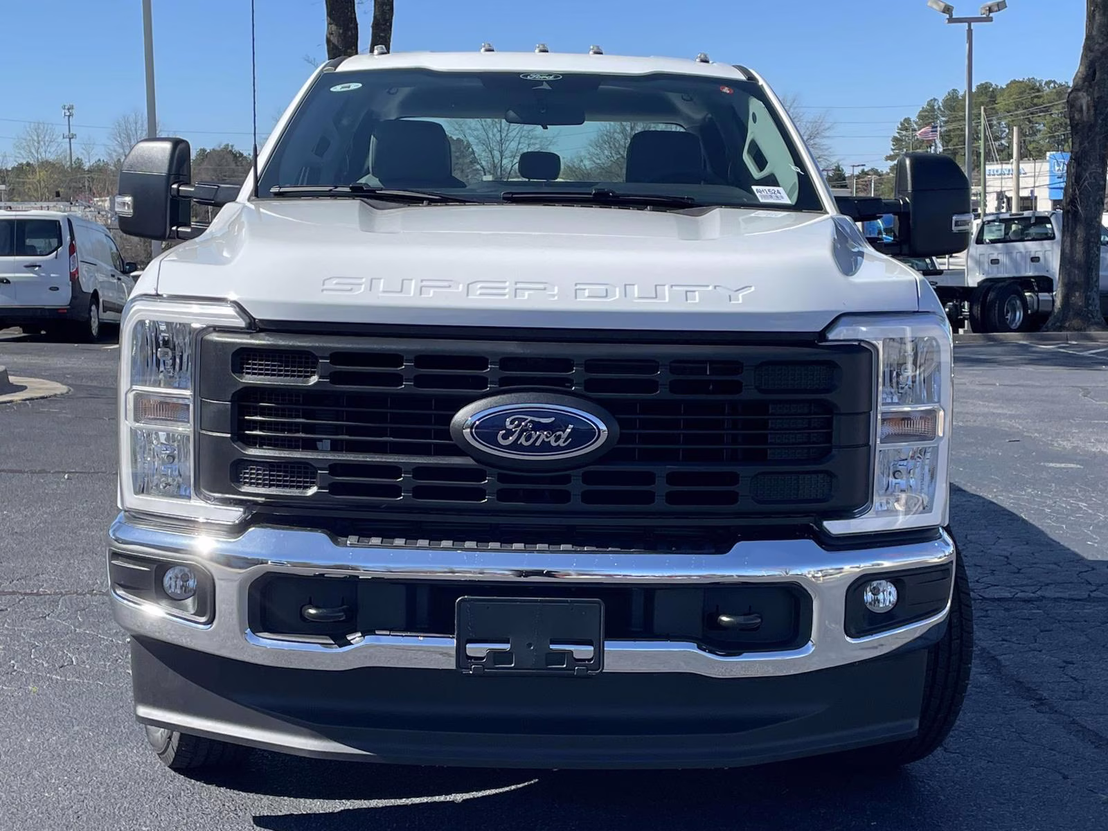 2026 Oxford White Ford Super Duty F-350 DRW XL 4X4 Truck