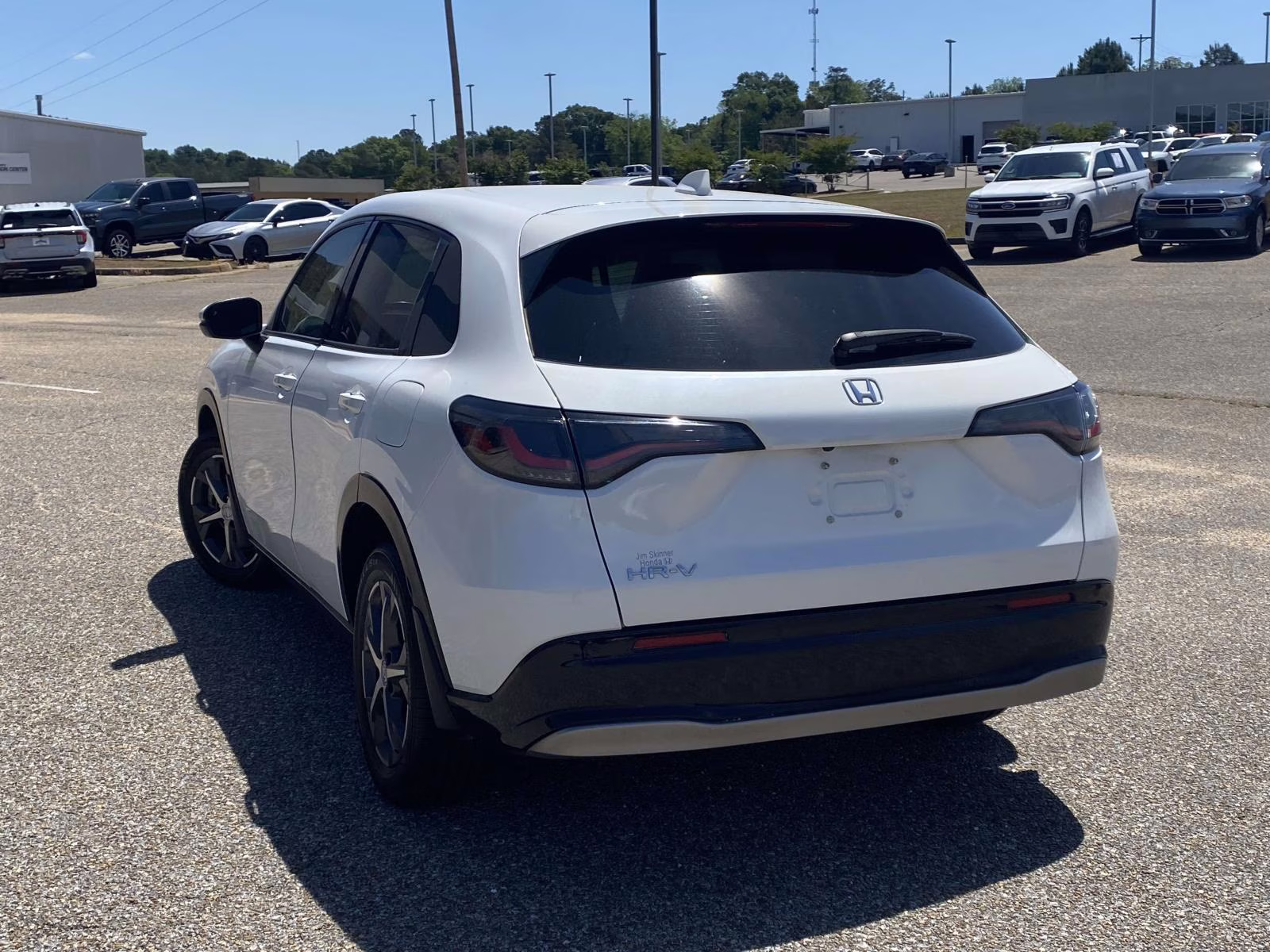 2023 White Honda HR-V EX-L FWD SUV