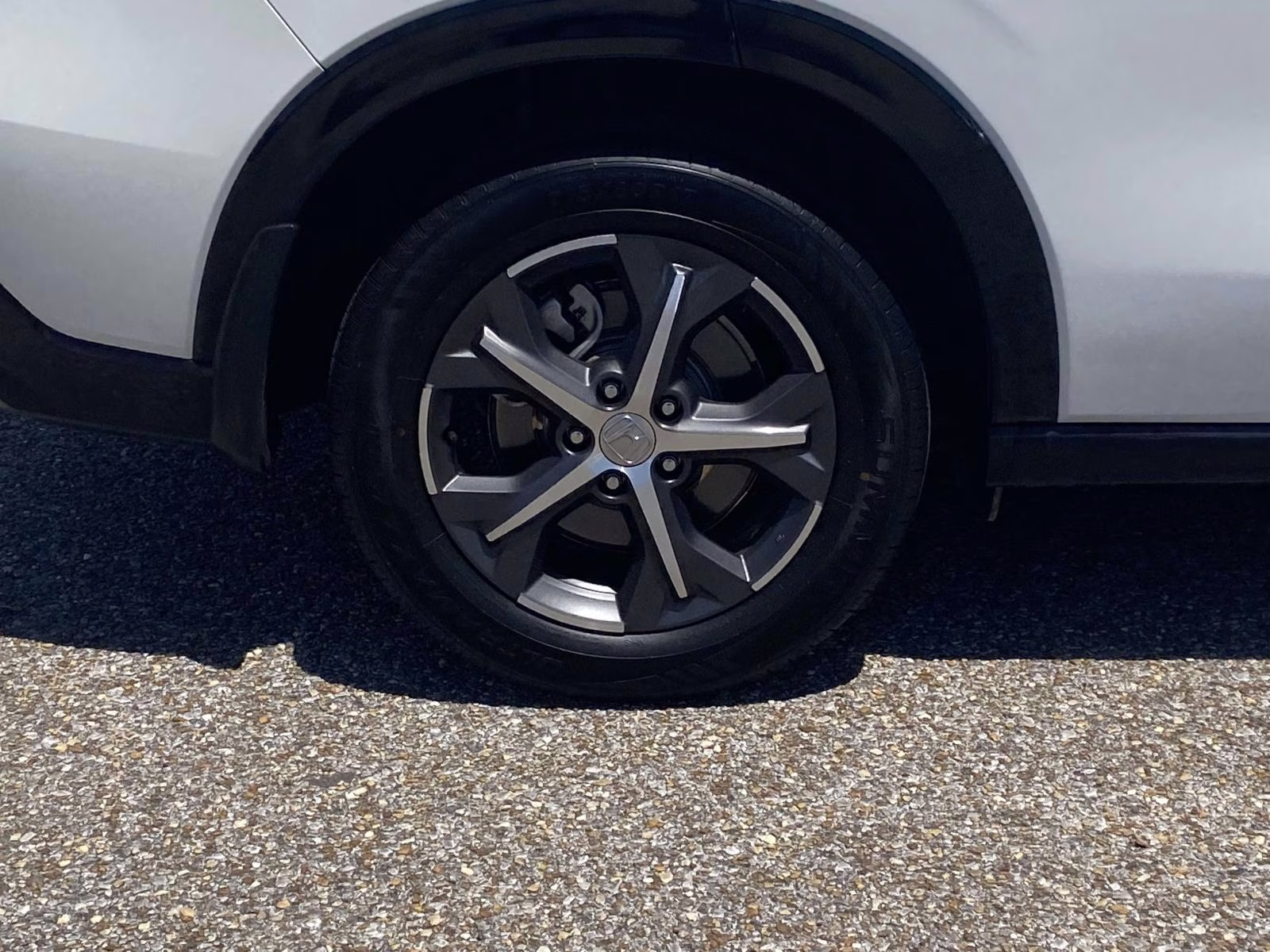 2023 White Honda HR-V EX-L FWD SUV