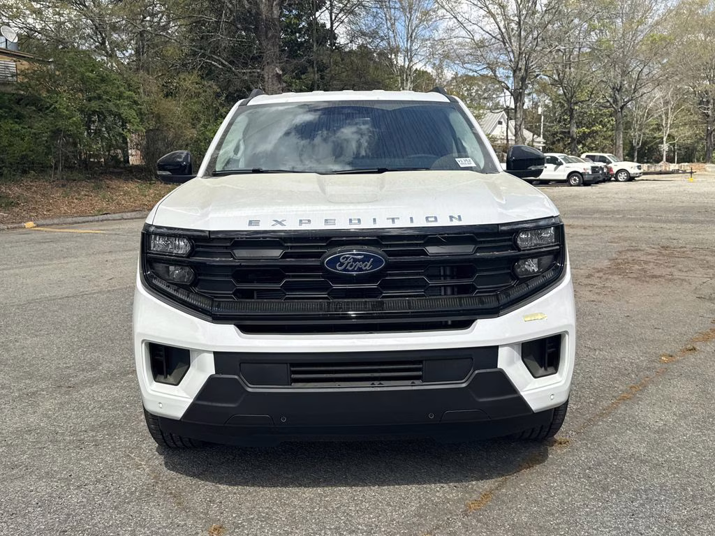 2026 White Metallic Ford Expedition Max Active RWD SUV