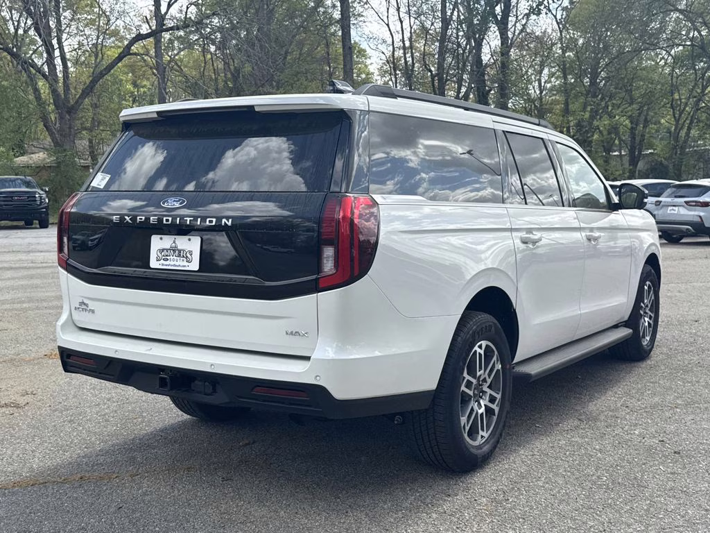2026 White Metallic Ford Expedition Max Active RWD SUV