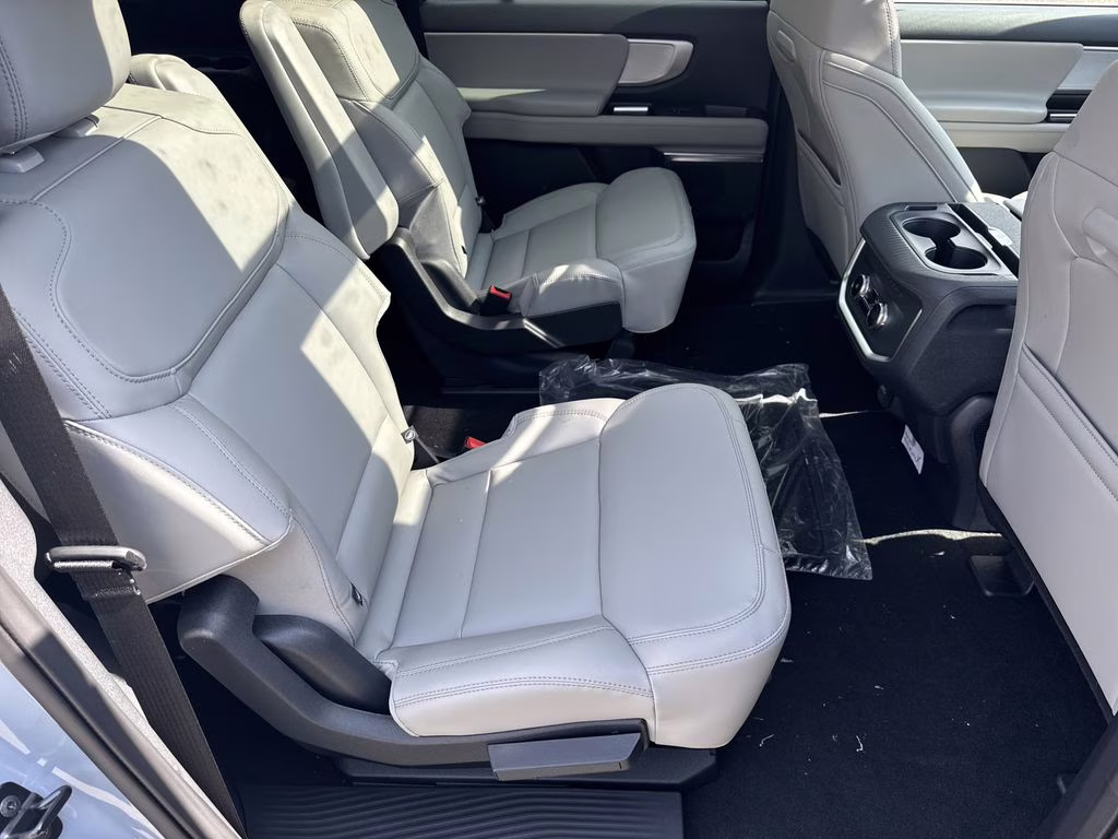 2026 Gray Metallic Ford Expedition Max Active RWD SUV