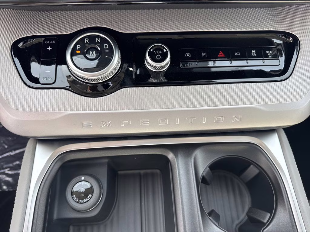 2026 Gray Metallic Ford Expedition Max Active RWD SUV