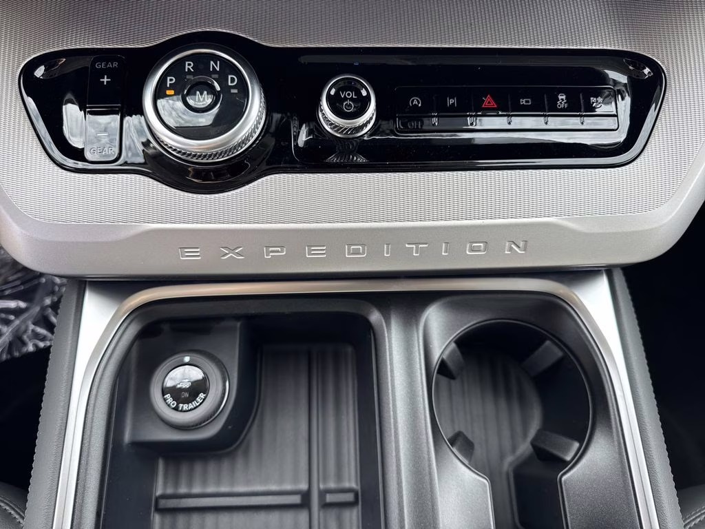 2026 Gray Metallic Ford Expedition Max Active RWD SUV