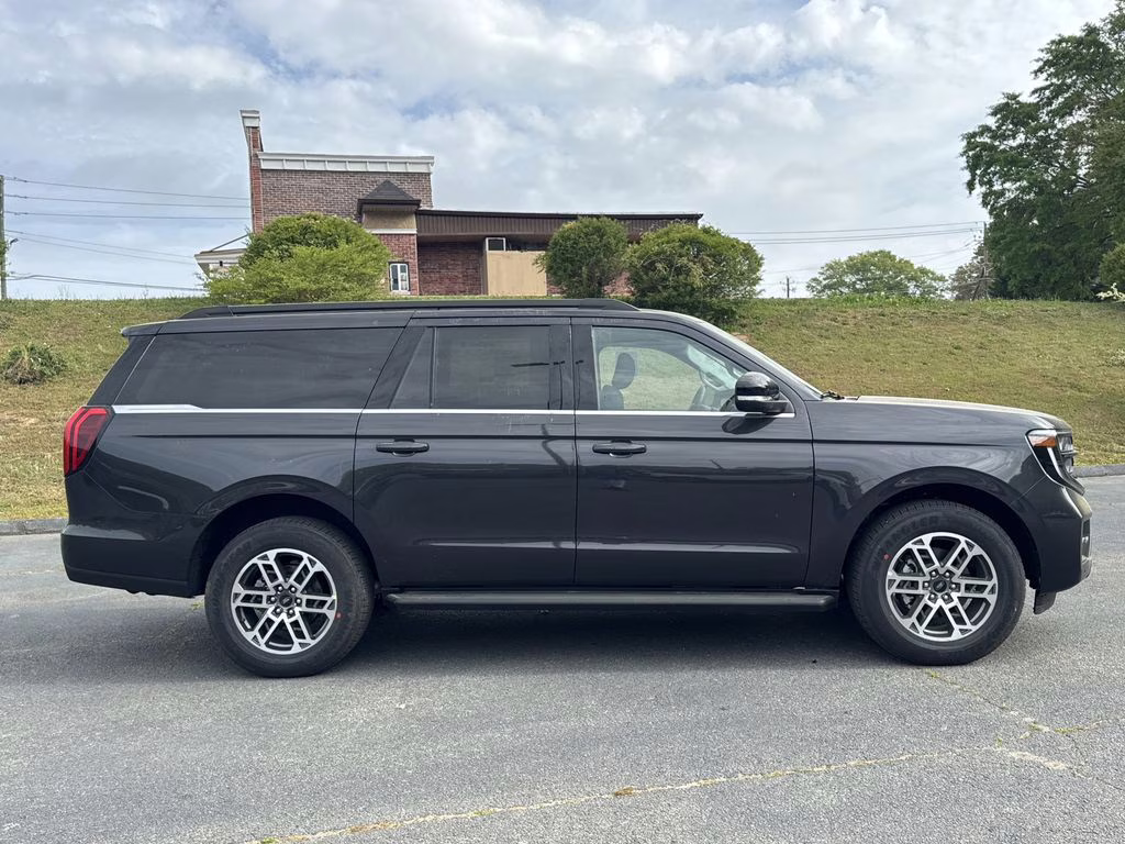 2026 Gray Metallic Ford Expedition Max Active RWD SUV