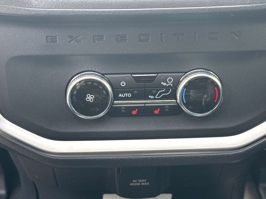 2026 Silver Metallic Ford Expedition Max Platinum 4X4 SUV