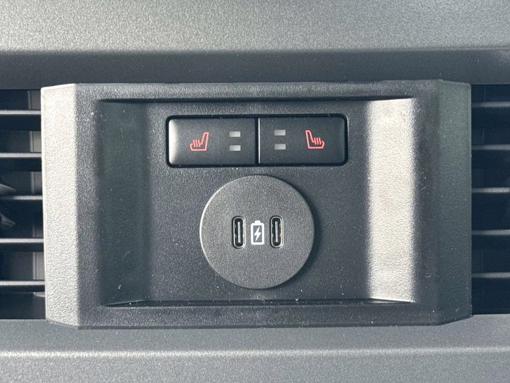 2026 Black Metallic Ford Super Duty F-250 SRW Lariat 4X4 Truck