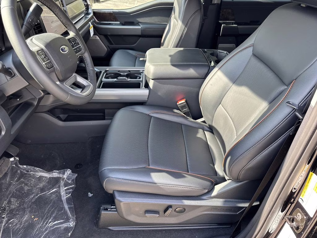 2026 Black Metallic Ford Super Duty F-250 SRW Lariat 4X4 Truck