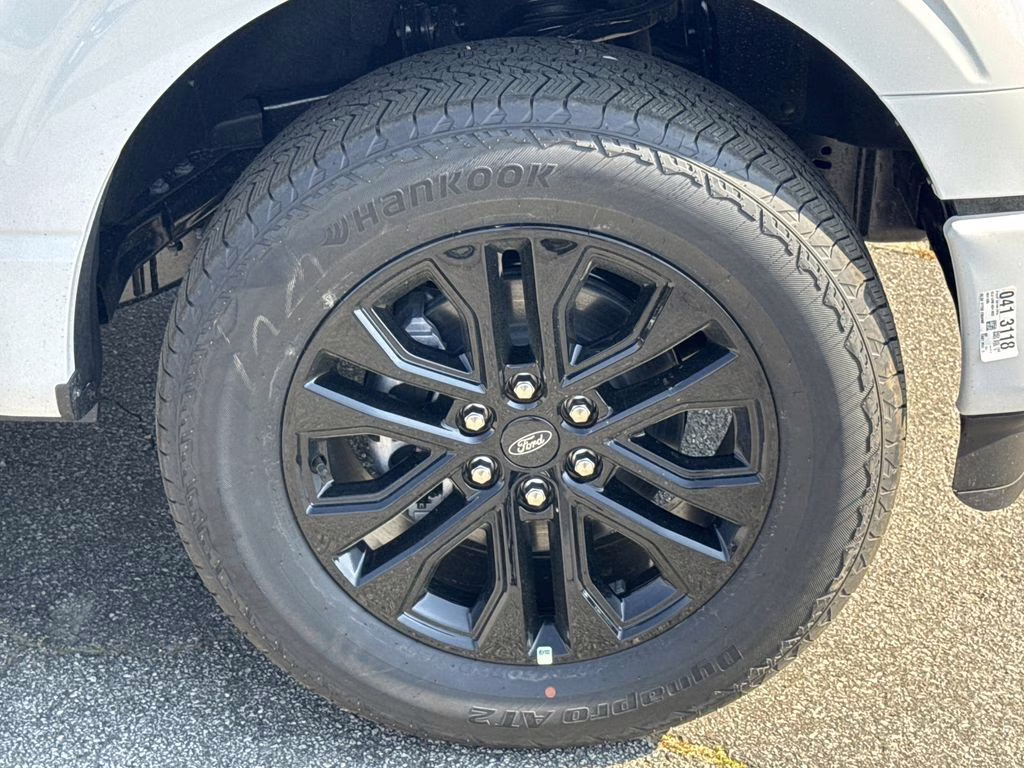 2026 Oxford White Ford F-150 Lariat 4X4 Truck