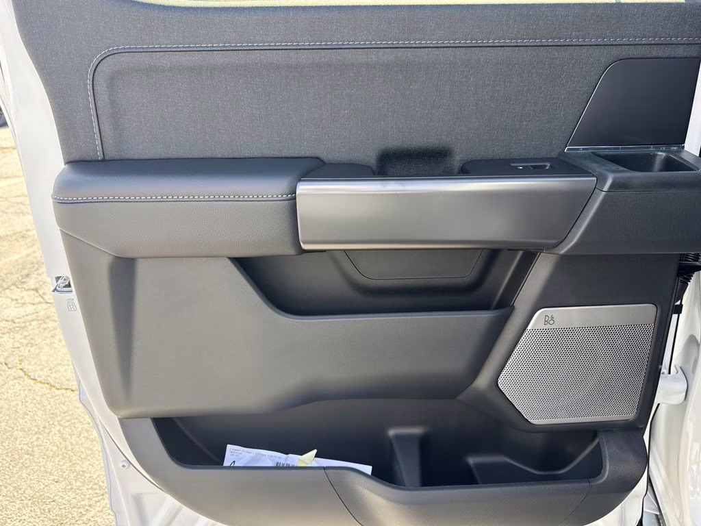 2026 Oxford White Ford F-150 Lariat 4X4 Truck