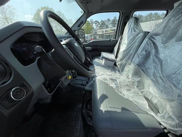 2027 Oxford White Ford F-650SD Base RWD Truck