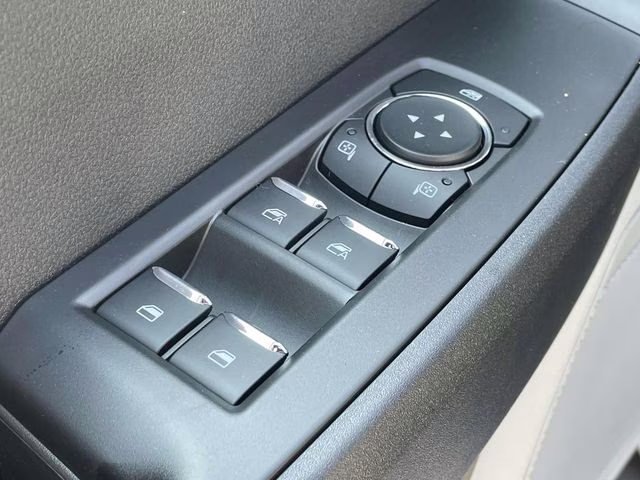 2026 Oxford White Ford Super Duty F-350 DRW XL 4X4 Truck