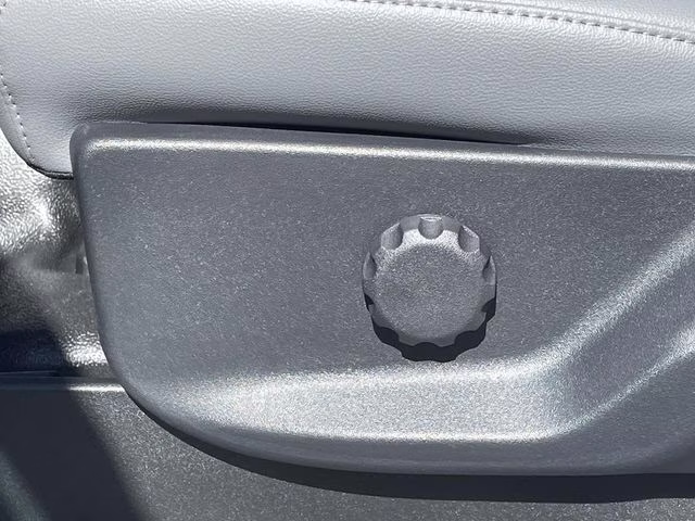 2026 Oxford White Ford Super Duty F-350 DRW XL 4X4 Truck