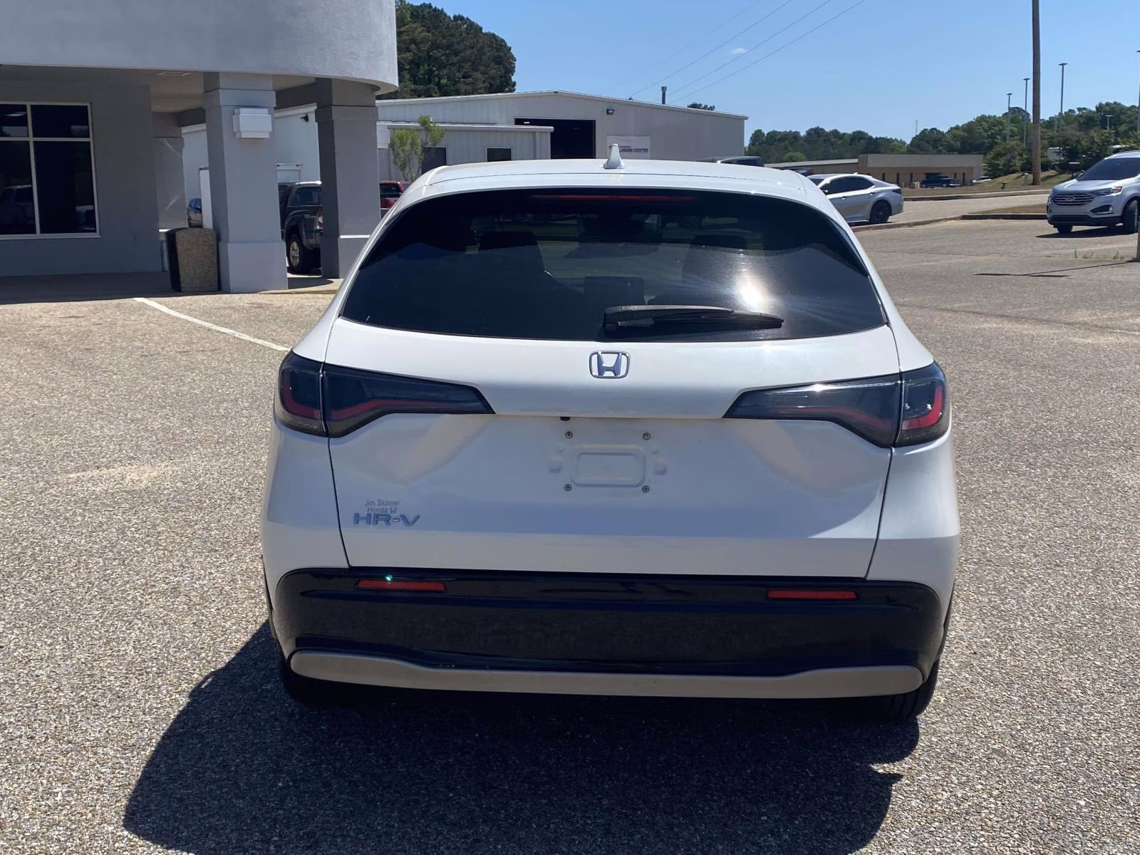 2023 White Honda HR-V EX-L FWD SUV