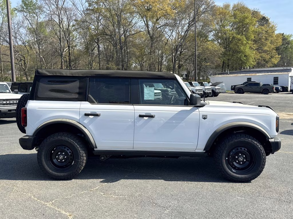 2026 Oxford White Ford Bronco Big Bend 4X4 SUV