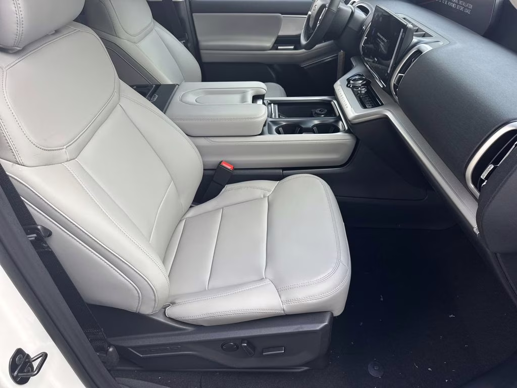 2026 White Metallic Ford Expedition Max Active RWD SUV