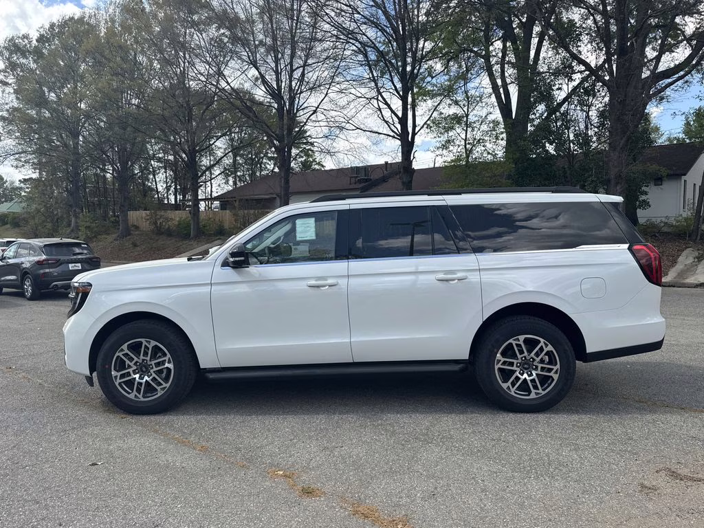 2026 White Metallic Ford Expedition Max Active RWD SUV