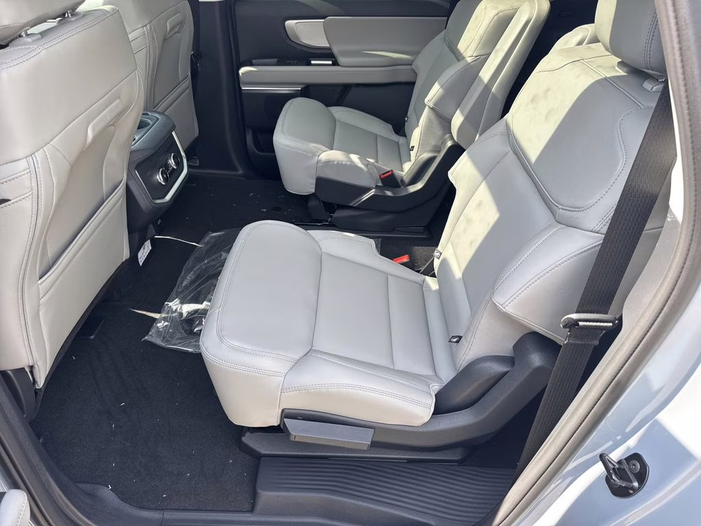 2026 Gray Metallic Ford Expedition Max Active RWD SUV