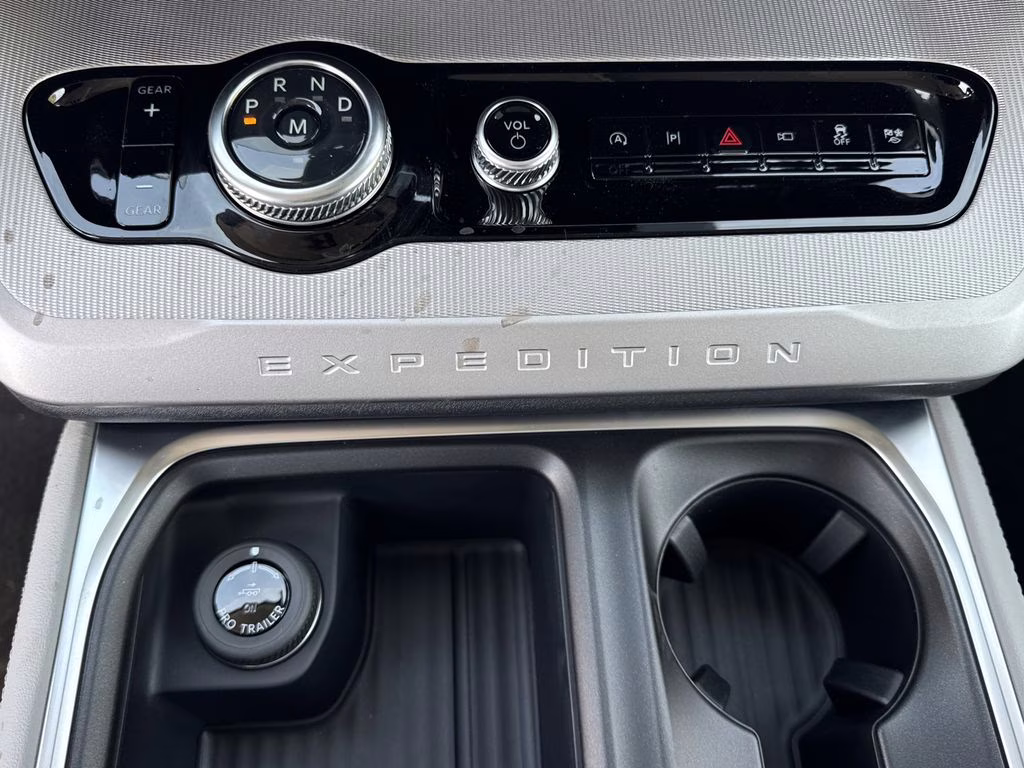 2026 Black Metallic Ford Expedition Max Active RWD SUV