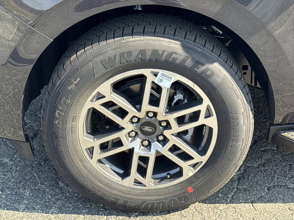 2026 Gray Metallic Ford Expedition Active RWD SUV