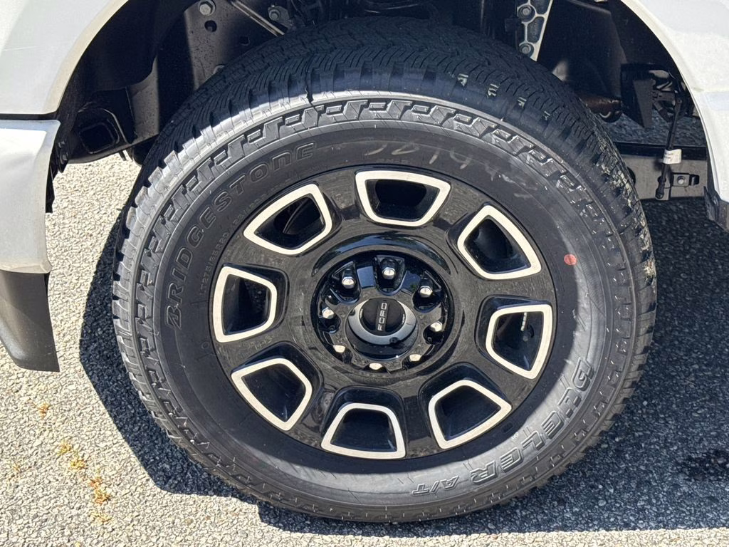 2026 White Metallic Ford Super Duty F-350 SRW Platinum 4X4 Truck