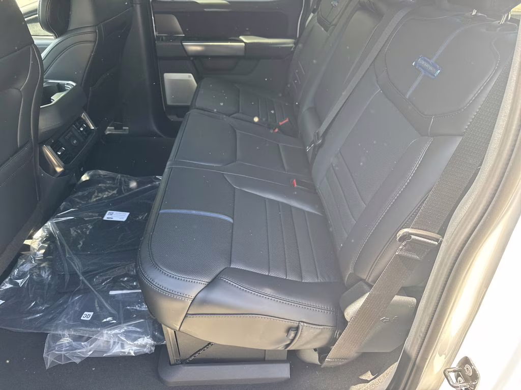 2026 White Metallic Ford Super Duty F-350 SRW Platinum 4X4 Truck