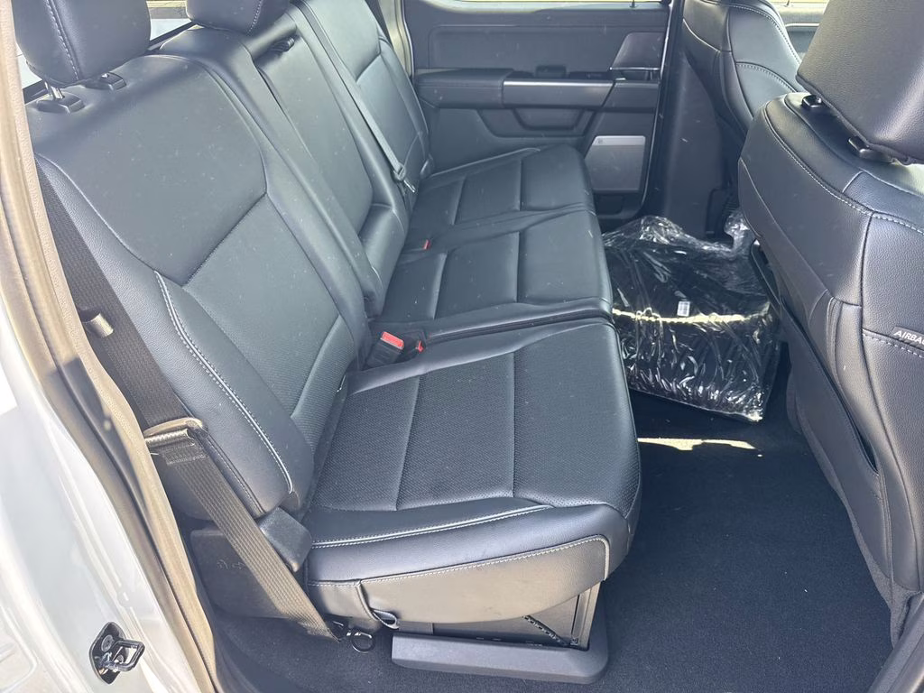 2026 Oxford White Ford F-150 Lariat 4X4 Truck