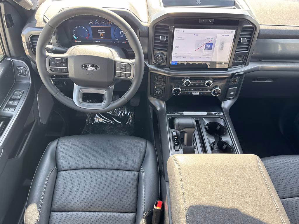 2026 Oxford White Ford F-150 Lariat 4X4 Truck