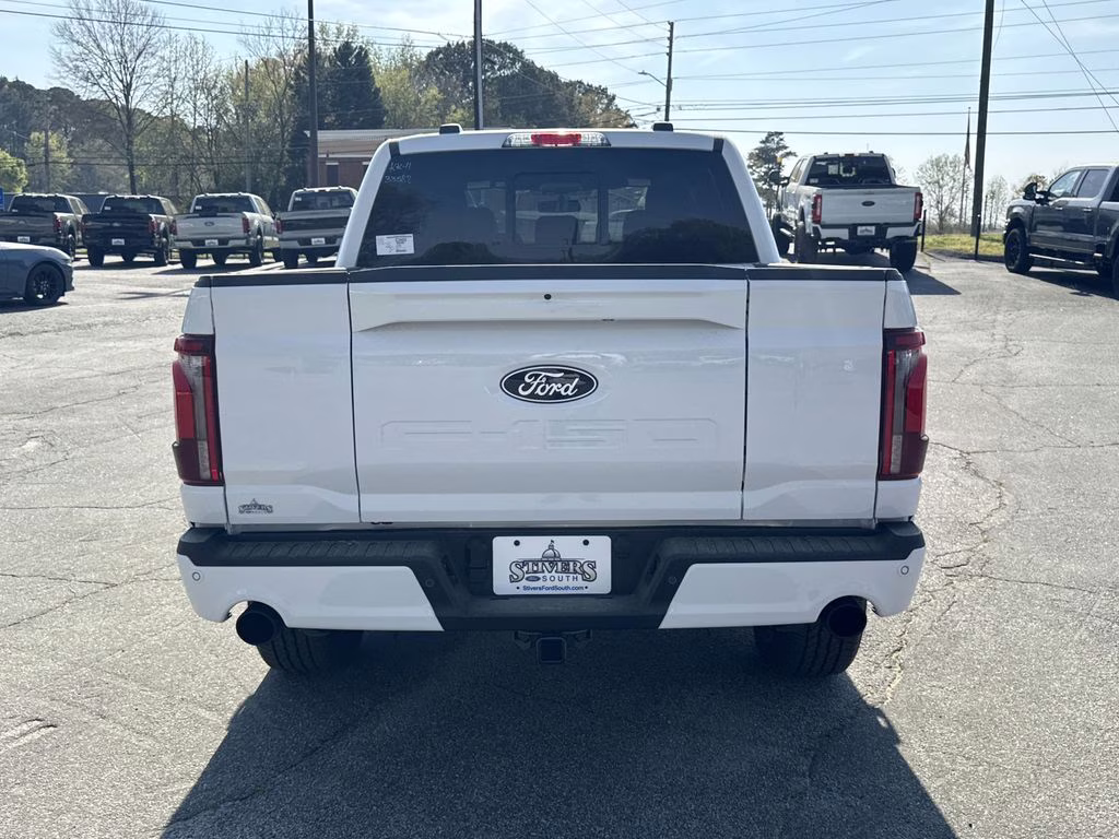 2026 Oxford White Ford F-150 Lariat 4X4 Truck