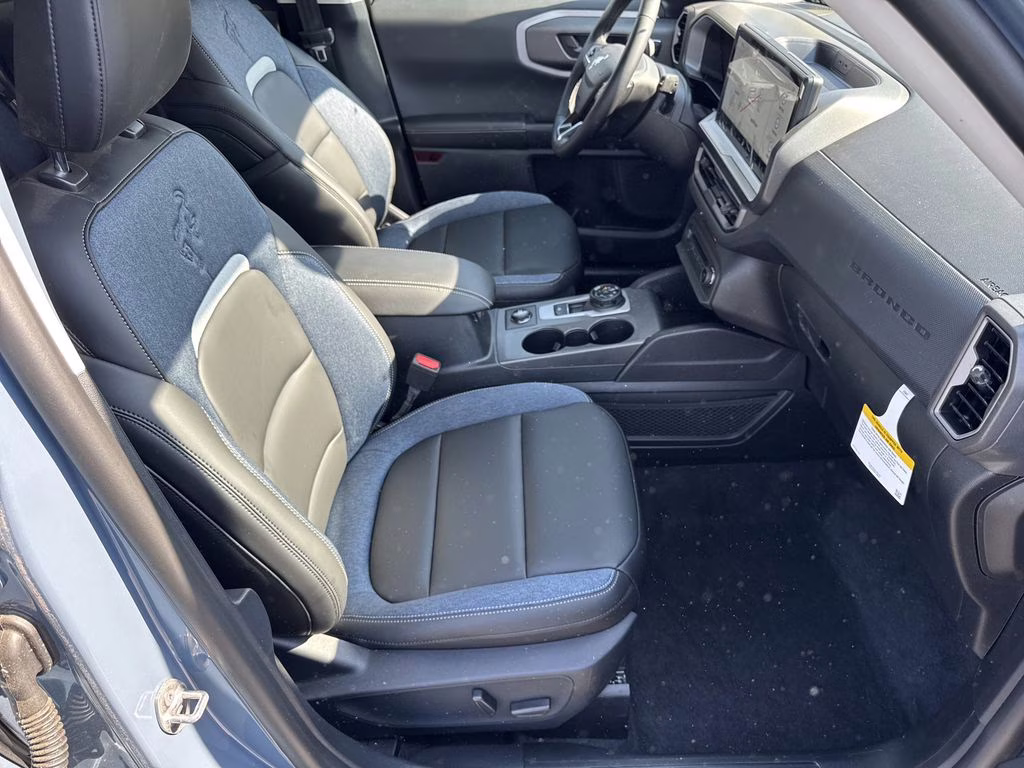 2026 Azure Gray Metallic Ford Bronco Sport Outer Banks 4X4 SUV