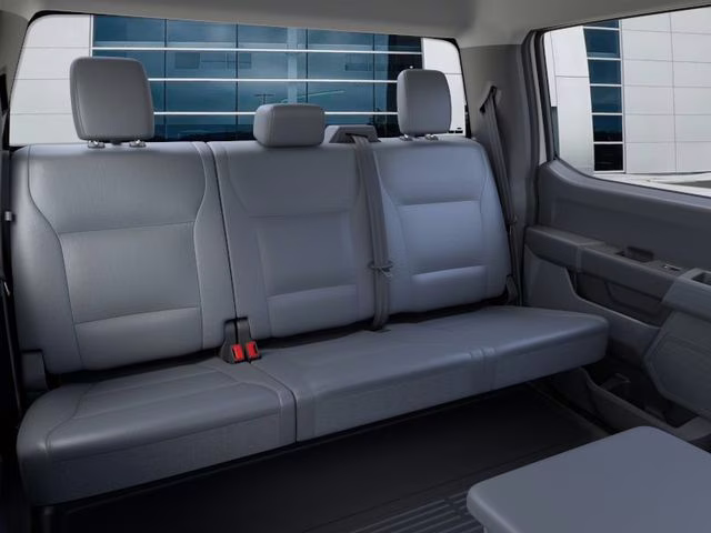 2026 Oxford White Ford Super Duty F-250 SRW XL 4X4 Truck