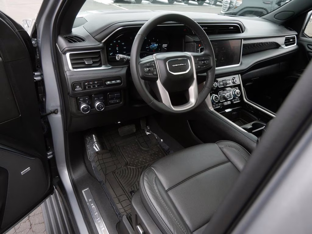 2024 Sterling Metallic GMC Yukon Denali 4X4 SUV