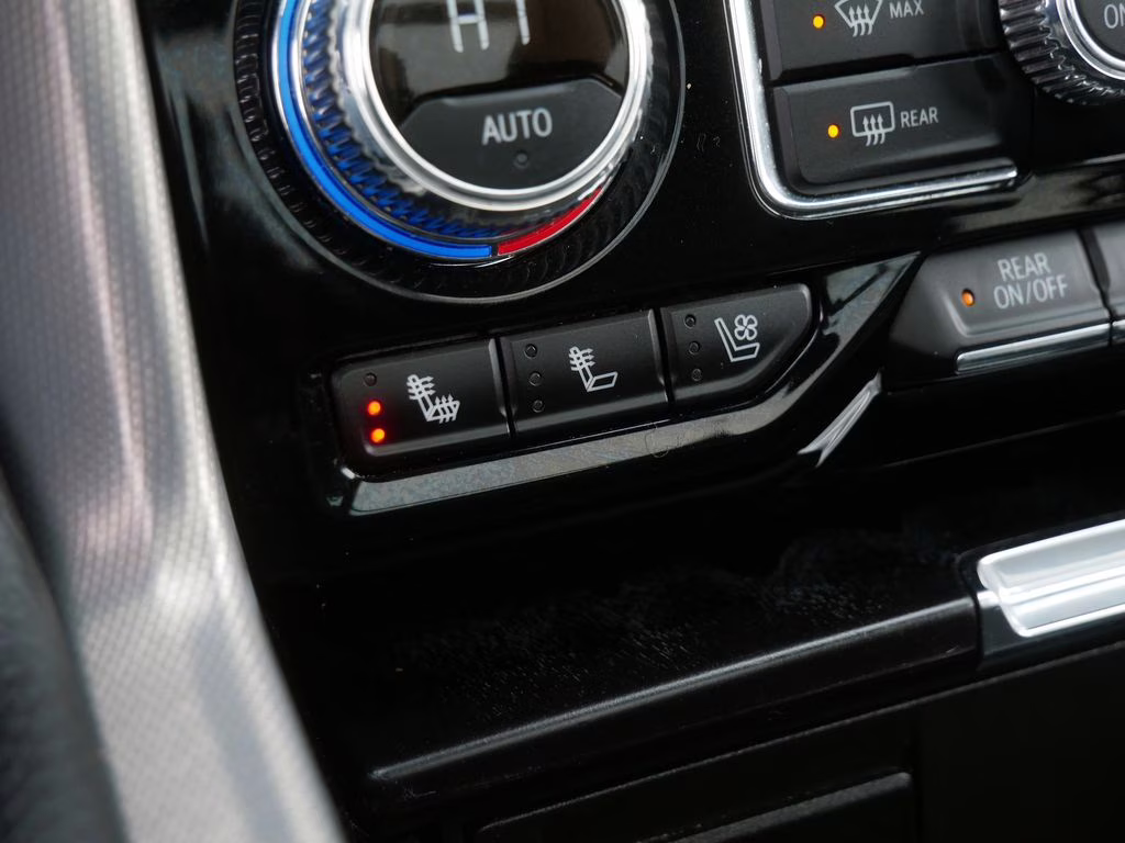 2024 Sterling Metallic GMC Yukon Denali 4X4 SUV