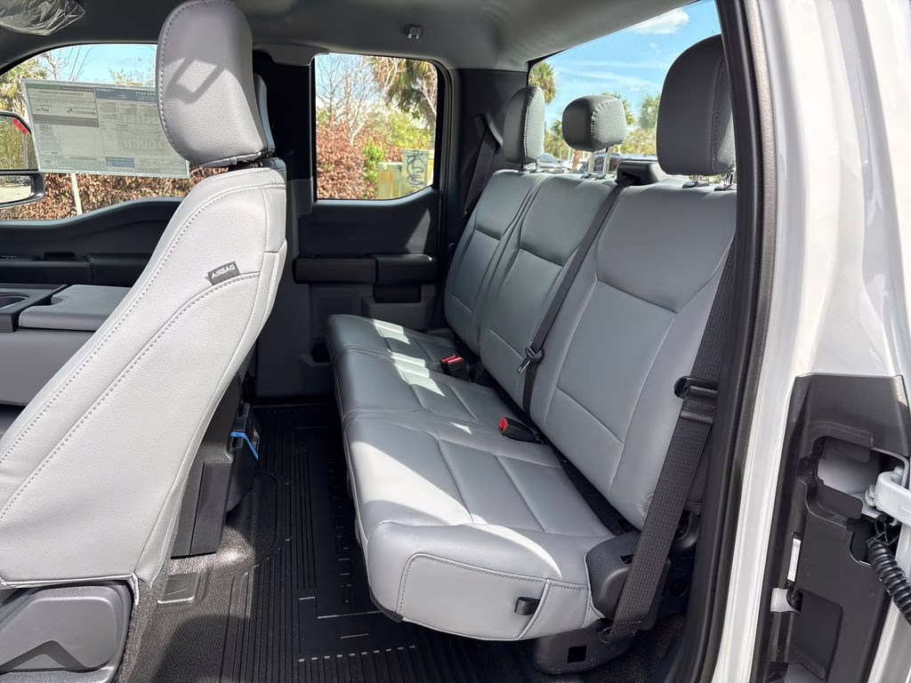 2026 Avalanche Ford Super Duty F-350 SRW XL RWD Truck