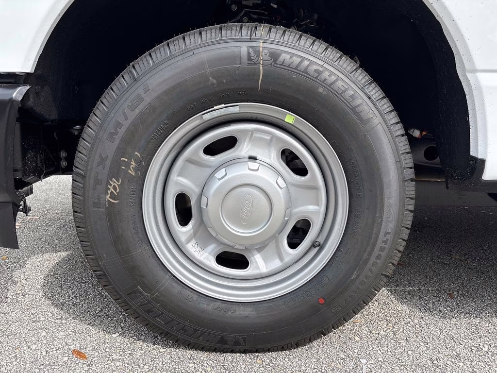 2026 Oxford White Ford Super Duty F-250 SRW XL RWD Truck