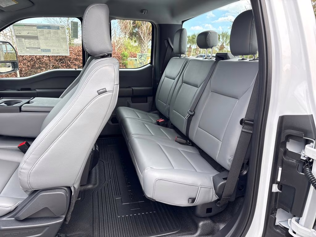 2026 Oxford White Ford Super Duty F-250 SRW XL RWD Truck