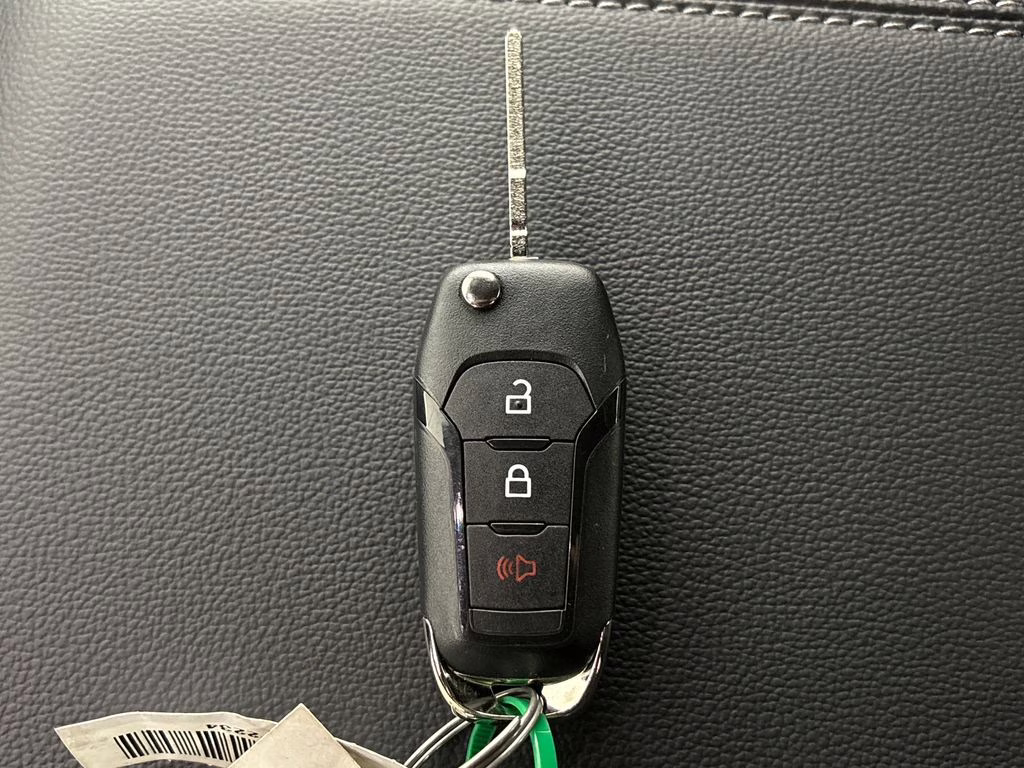 2026 Agate Black Metallic Ford F-150 LOBO 4X4 Truck