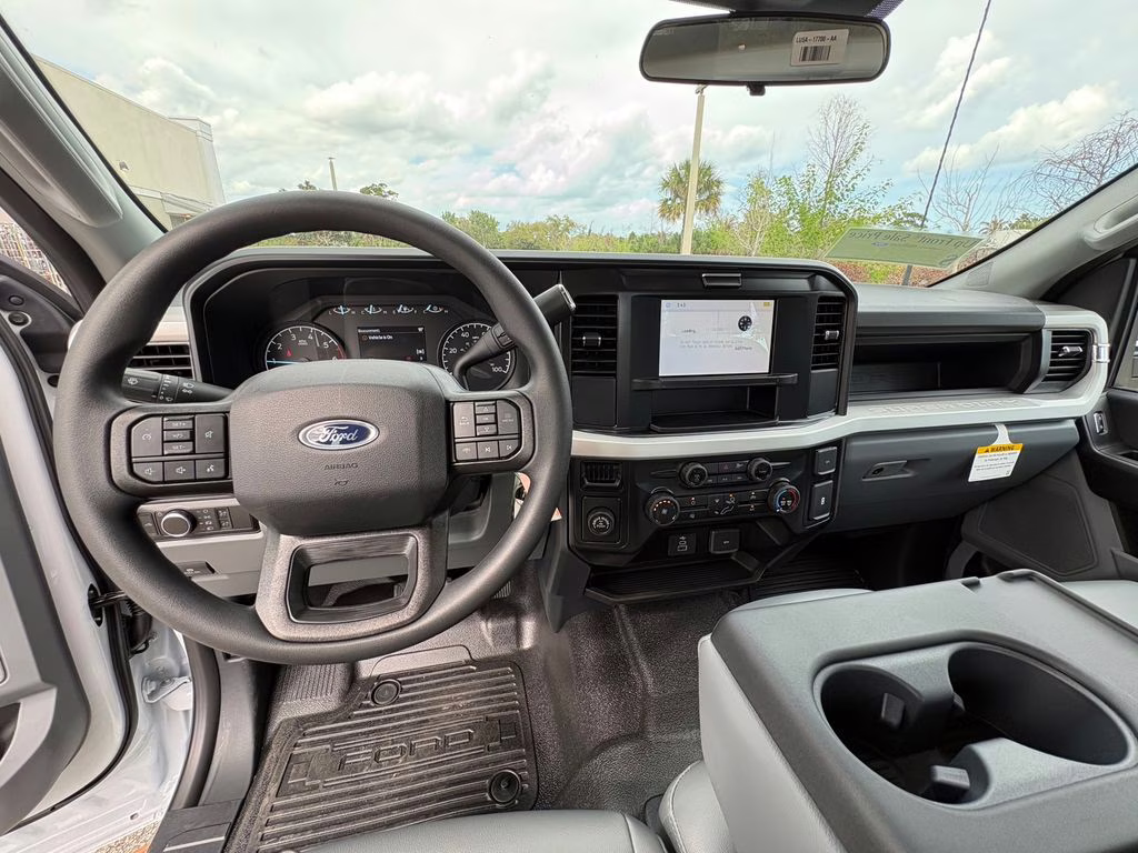 2026 Oxford White Ford Super Duty F-250 SRW XL RWD Truck