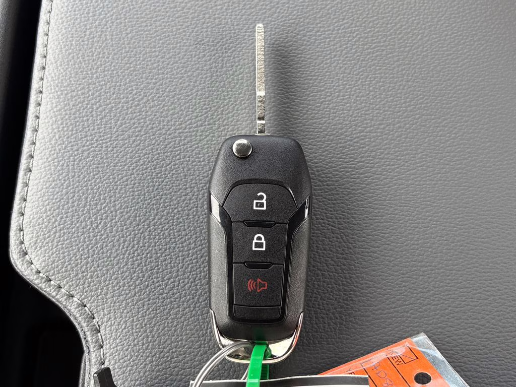 2026 Avalanche Ford Super Duty F-350 SRW XL RWD Truck