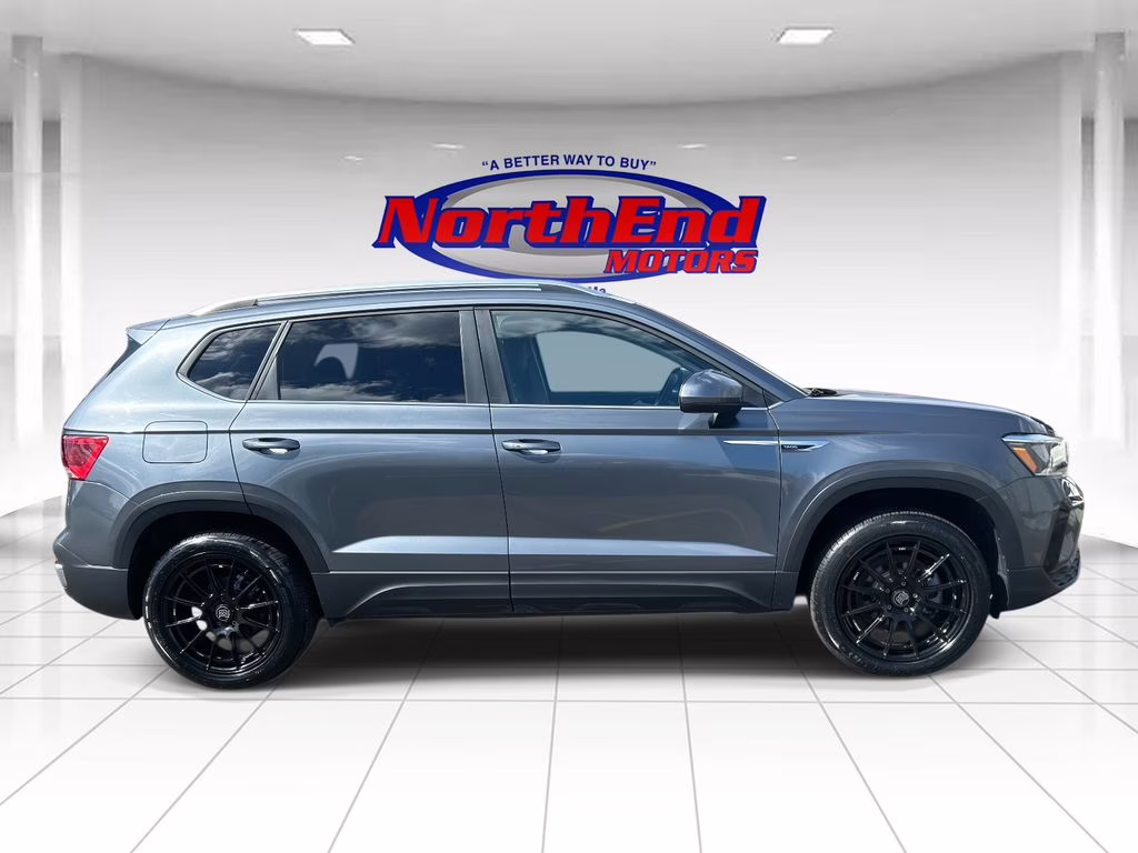 2024 Gray Volkswagen Taos 1.5T SE FWD SUV